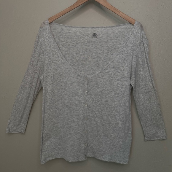 PETITE BATEAU Button Front 3/4 Sleeve Tee V-Neck Top 100% Cotton Light Gray 18Y - Picture 13 of 14